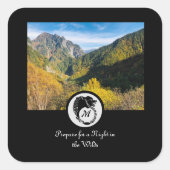 ブラックウルフシルエットローレルモノグラム写真 スクエアシール (正面)