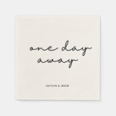 ブラックエレガントカスタムリハーサルディナーデイ遠くに1日 スタンダードカクテルナプキン (正面)