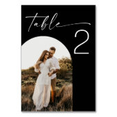 ブラックエレガントミニマル文字のアーチ結婚写真 テーブルナンバー (裏面)