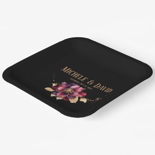 ブラックエレガント金ゴールドバーガンディースクエアでの食事 ペーパープレート (傾斜あり)