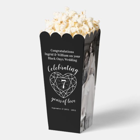 ブラックオニュックス7周年結婚の2枚の写真 フェイバーボックス (はじけた状態)