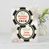 ブラックオフホワイトトランプのポーカーチップラスベガス誕生日 招待状 (スタンド正面)