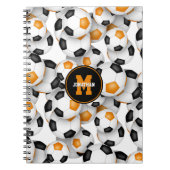 ブラックオレンジサッカーチームカラーズスポーツパターン ノートブック (正面)