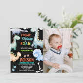 ブラックオレンジ恐竜誕生日招待状w photo 招待状 (スタンド正面)