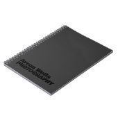 ブラックオンブラックモダンはっきりしたタイポグラフィ ノートブック (左側)