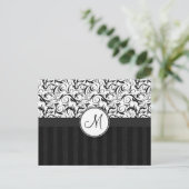 ブラックオンホワイトフローラウィスストライプ、&モノグラム ポストカード (スタンド正面)