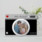 ブラックカメラ結婚写真のユニーク日付の保存 箔シーズンカード (立ち正面)