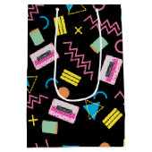 ブラックカラフル80年代80年代のレトロパターン ミディアムペーパーバッグ (裏面)