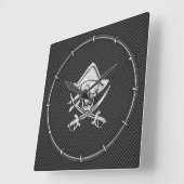 ブラックカーボンファイバー上のクロムのような海賊版 スクエア壁時計 (傾斜)