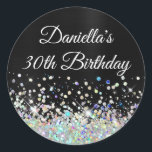 ブラックガーリーホログラデーショングリッター30th Birthday ラウンドシール<br><div class="desc">自分のモノグラムファンシーのマスタイリッシュイルストーン誕生祝い封筒用シールを作成する。背景にはグラムガーリーダークグレーとブラックフォイルグラデーションデジタルアートグラフィック。カスタマイズフォントの色やスタイルの長い底は色の虹色のグリッターのグラムでフェイクす。グリッターデザイン素子の主な色は、シアン、アクア、ブルー、グリーンおよびピンクである。豪華なスパークル、グリッター、フォイルは、写真のような招待状に芸術的プリントするクリエイティブ要素で作成される。あなたの友人のための素晴らしい30歳の誕生日の丸いステッ最高のカー。</div>