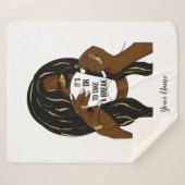 ブラックガールアフロアメリカン女性インスピレーションQuote シェルパブランケット (正面(横))