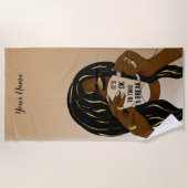 ブラックガールアフロアメリカン女性インスピレーションQuote ビーチタオル (正面)