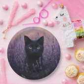 ブラックキャットインアラベンダーフィールドイラストレーション ペーパープレート (パーティー)