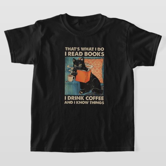 ブラックキャッ読ト私がコーヒーを飲む本と知っている Tシャツ (レイダウン)