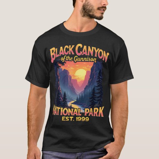 ブラックキャニオン・ザ・ガニソン国立公園ハイキング Tシャツ (正面)