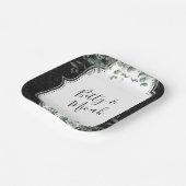 ブラックグリッターとフローラユーカリプトゥスブーケ ペーパープレート (傾斜あり)