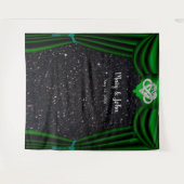 ブラックグリッターインフィニティハートグリーンカーテン タペストリー (正面(横))