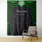 ブラックグリッターインフィニティハートグリーンカーテン タペストリー (インサイチュ)