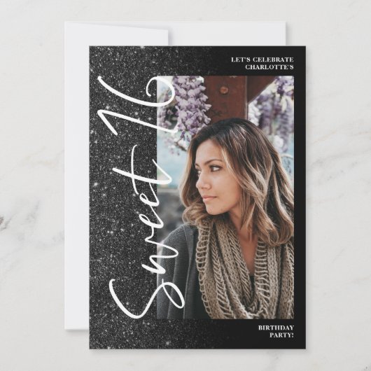 ブラックグリッターグラデーションスクリプト4枚の写真Sweet 16 招待状 (正面)