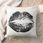 ブラックグリッターリップ#2 クッション (ブランケット)