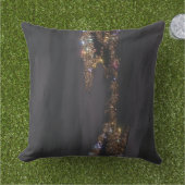 ブラックグリッター枕 アウトドアクッション (芝生)