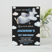 ブラックグレーブルー飛行機誕生日招待状 招待状 (スタンド正面)