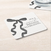 ブラックコケットボウバースデーパーティー紙コースター スクエアペーパーコースター (アングル)