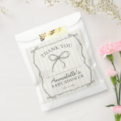 ブラックコケットボウベージュベイビーシャワーデザート フェイバーバッグ (封をした状態)