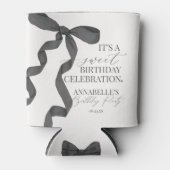 ブラックコケットボーガールバースデーパーティーの好意 缶クーラー (正面)