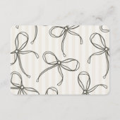 ブラックコケット弓ベージュシャワーブックベビー エンクロージャーカード (裏面)