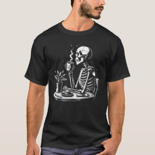 ブラックコーヒーを飲むスケルトン Tシャツ