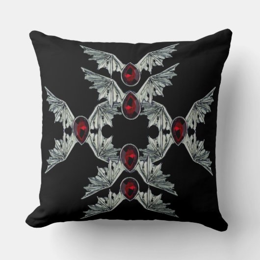 ブラックゴシックブラッドストーンこうもり翼装飾用クッション クッション (正面)