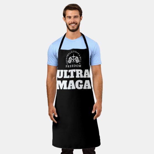 ブラックゴッドファミリーカントリーフリーダムウルトラマガ エプロン (着用した状態)
