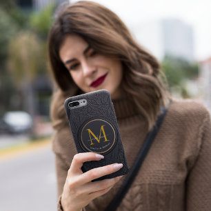 ブラックゴールデンおもしろいラグジュアリースクリプトモノグラムイニシャル iPhone 15ケース