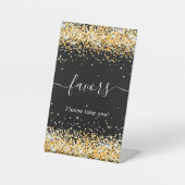 ブラックゴールドの紙吹雪 ゲストへのプレゼント 台座サイン (正面)