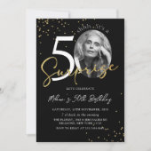 ブラックゴールドサプライズ 50歳の誕生日写真招待状 招待状 (正面)