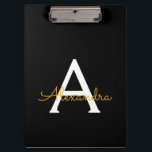 ブラックゴールド モダンスクリプト ガーリー モノグラム ネーム クリップボード<br><div class="desc">ブラックとゴールドのモノグラム ネーム プランニング クリップボード。豪華でおしゃれなスタイルが好きな人への、スイート16の誕生日、結婚式、ブライズシャワー、結婚記念日、ベビーシャワー、バチェロレッテパーティーのプレゼントに最適です。</div>