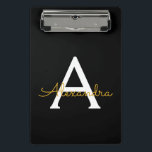 ブラックゴールド モダンスクリプト ガーリー モノグラム ネーム ミニクリップボード<br><div class="desc">ブラックとゴールドの名前 プランニング クリップボード。豪華で洗練されたスタイルが好きな人への、スイート16の誕生日、結婚式、ブライズシャワー、結婚記念日、ベビーシャワー、バチェロレッテパーティーのプレゼントに最適です。</div>