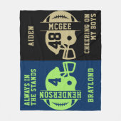 ブラックサッカーと金ゴールドサッカーの試合日 フリースブランケット (正面)