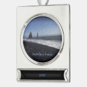 ブラックサンドビーチアイスランドセラミックオーナメント シルバープレートバナーオーナメント (左)