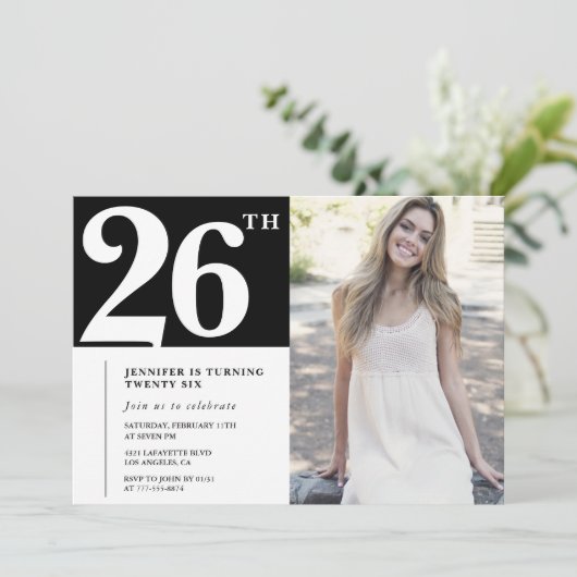 ブラックシックな写真付き26歳の誕生日招待状 招待状 (スタンド正面)