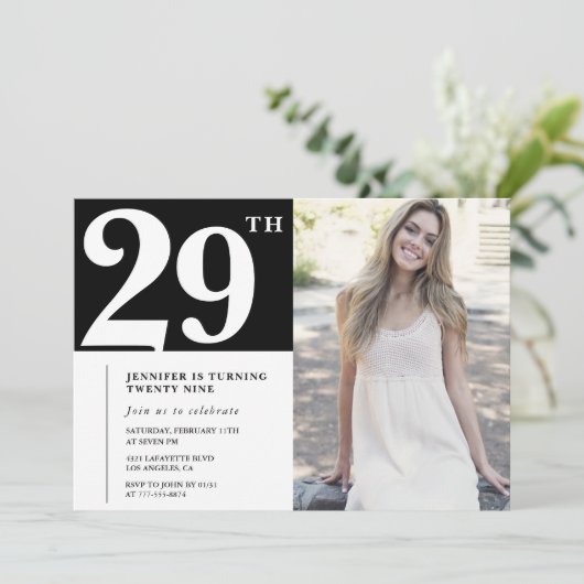 ブラックシックな写真付き29歳の誕生日招待状 招待状 (スタンド正面)