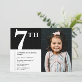 ブラックシックな写真入りエレガントな7歳の誕生日招待状 招待状 (スタンド正面)