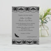 ブラックシャンデリアとコウモリのウェディング招待状 招待状 (スタンド正面)