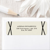 ブラックジオメトリックオンベージュ色 ラベル (インサイチュ)