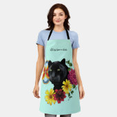 ブラックジャガーポートレート花 エプロン (着用した状態)