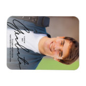 ブラックスクリプトオーバーレイ写真の卒業発表 マグネット (横)