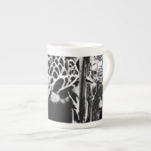 ブラックストロベリーボーン中国磁器マグカップ ボーンチャイナマグカップ (正面右)