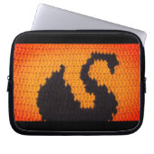 ブラックスワンアーティザンクロシェプリントエレクトロニクスバッグ ラップトップスリーブ (正面)