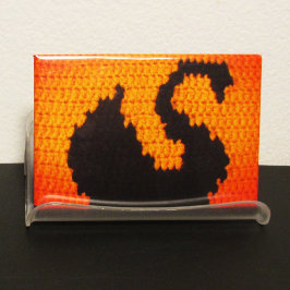 ブラックスワントロピカルサンセットアーティザンクロシェプリント マグネット